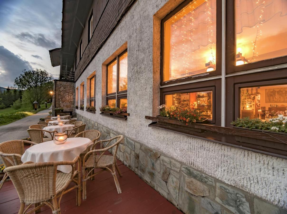 Hotel Hromovka スピンドレルフ・ムリン エクステリア 写真